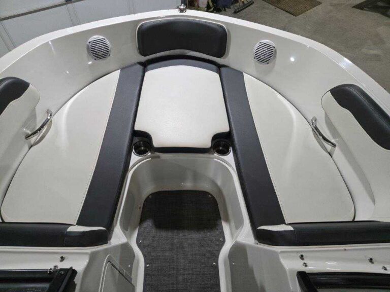 2020 Bayliner VR5 US-BLBX2215J920 [photo 7]